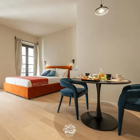 Este-oeste - Eleganza E Modernita Nel Centro Storico *